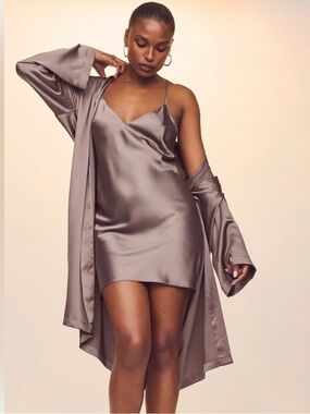 NWT Victorias Secret Slip and Robe Set in Bronze / Gray Size XS/S